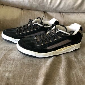 Men’s Vans Suede Sneakers